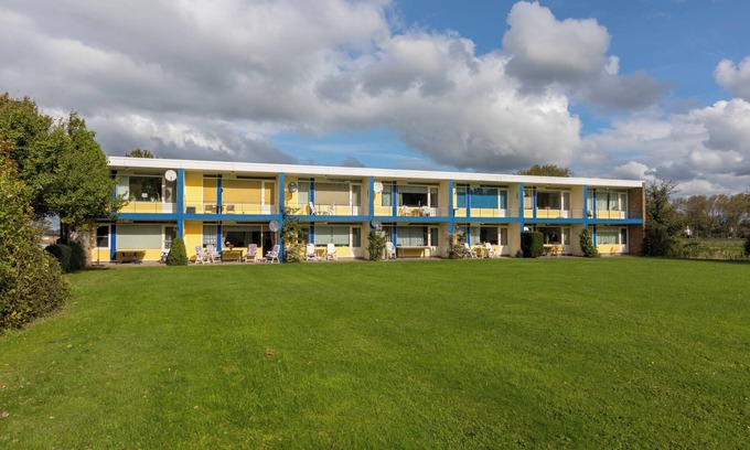 Vlissingen Apartment | Apt - Burg. van Woelderenlaan 100-4 | Vl