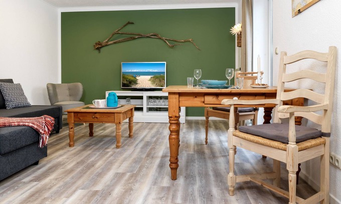 Insel Poel Apartment | Apt. Fischerstube - Small, modern holiday apartment in an apartment building