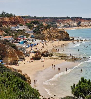 Olhos D'Agua Apartment | Apt H - Beach Village