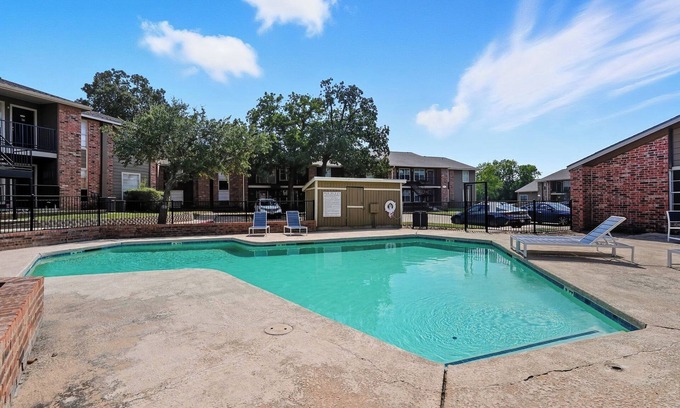 Southwood Valley Apartment | Apt. In college station TX. Mins to major hospitals and A&M U