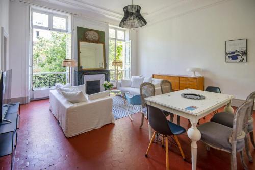 Palais de justice Apartment | Apt with garden view near the Old Port