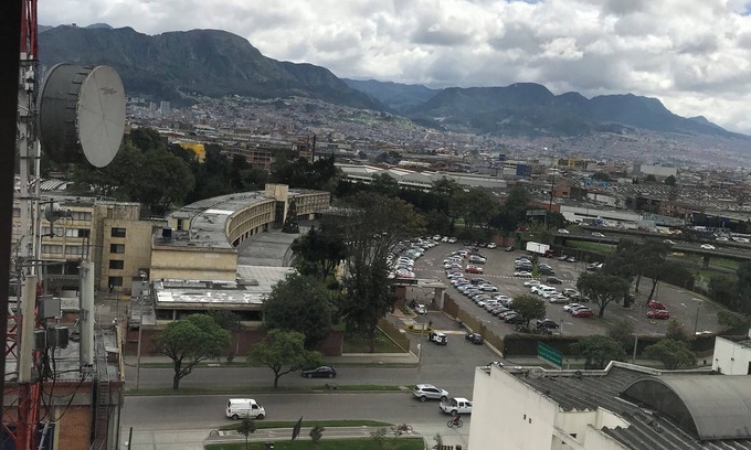 Puente Aranda Apartment | Apto Cerca Embajada Americana,corferias Fiscalía ,ágora, Iglesia de Avivamiento