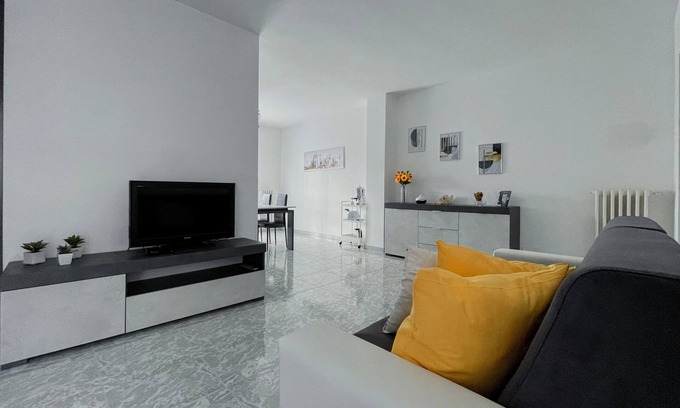 Valenzano Apartment | Apulian Apartment, Valenzano, Metropolitan Area of Bari