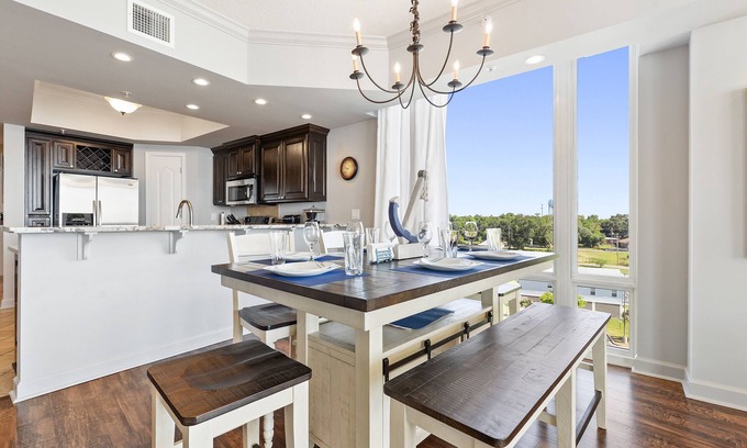 Gulfport Condo | "Aqua Blue" Condo on the beach is waiting on you withnbreathtaking balcony views