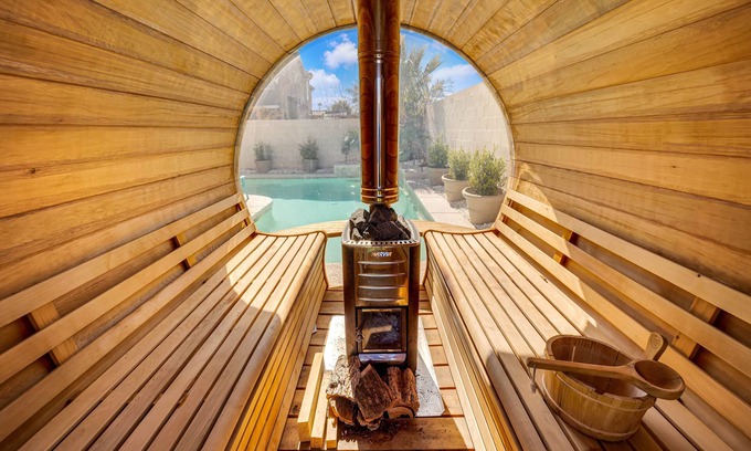 Spring Valley House | AQUA ZEN HOUSE with POOL and SAUNA