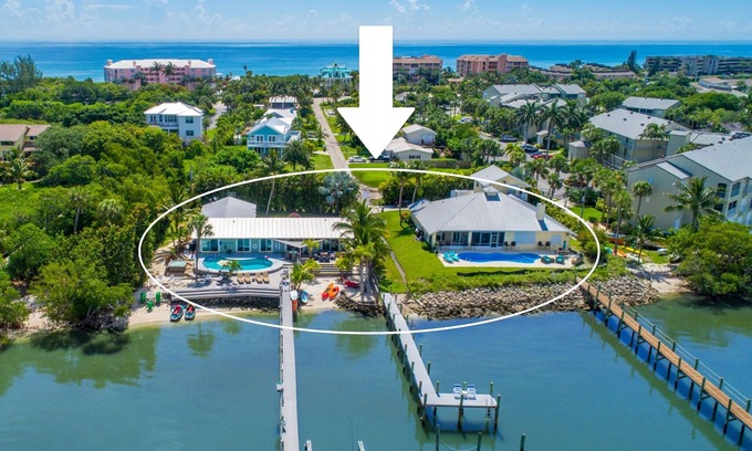 Stuart House | Aquatopia Resort: SideBySide Riverfront, steps2ocean, Pools/Docks/HotTubs & More