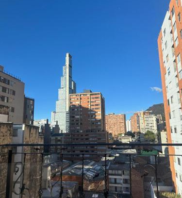 La Candelaria House | AQUI ME QUEDO here I Stay