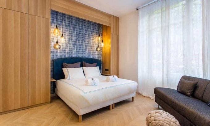 Chaillot Apartment | #ArcDeTriomphe #Trocadero #AirConditioner#COSY