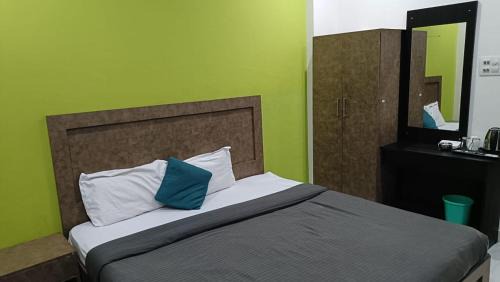 Varanasi Hostel | Archana Home Stay