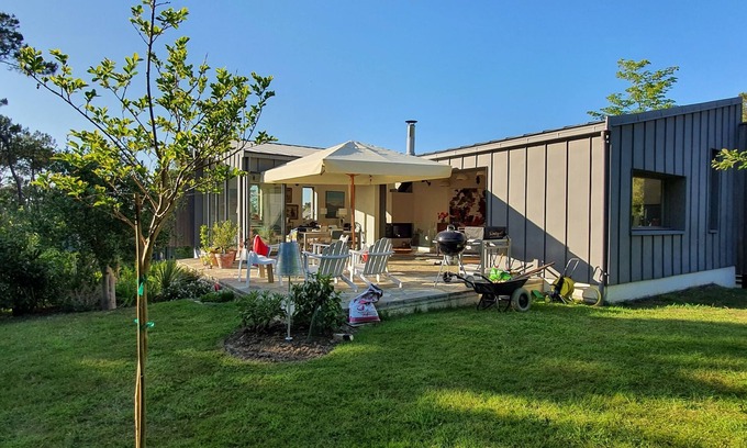 Crozon Villa | Architect-designed villa in Morgat, in the Kador woods