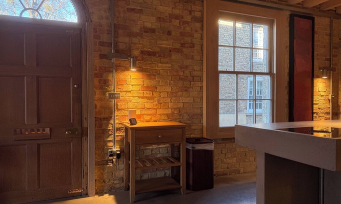Cambridge City Centre House | Architectural Brick House
