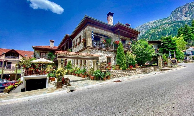 Elati Hotel | Archontiko Tsiboni