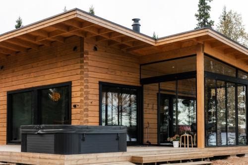 Sonka Apartment | Arctic Mustache Lake Lodge