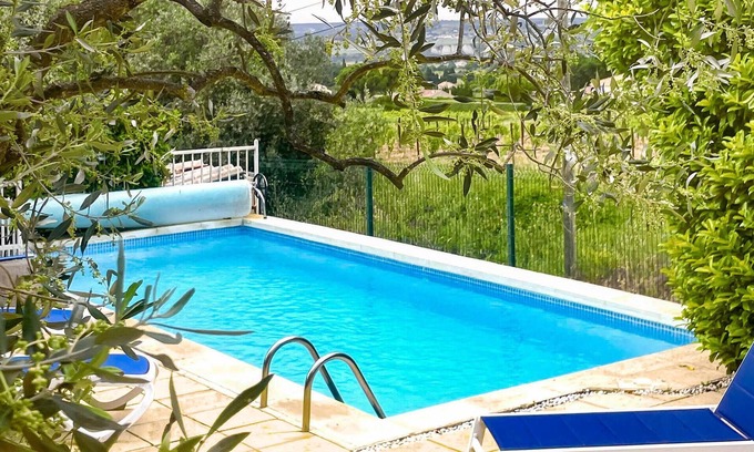 Sablet Apartment | Are you dreaming of a comfortable couple's vacation in a rural idyll?