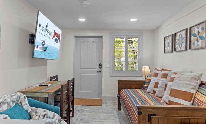 Captiva Cottage | Are you looking for a quaint fishing village in the heart of Captiva Island? - Jensen's Cottage #14