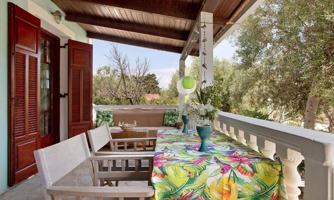 Vasilikos Apartment | Areti Orfeas Apartment 3