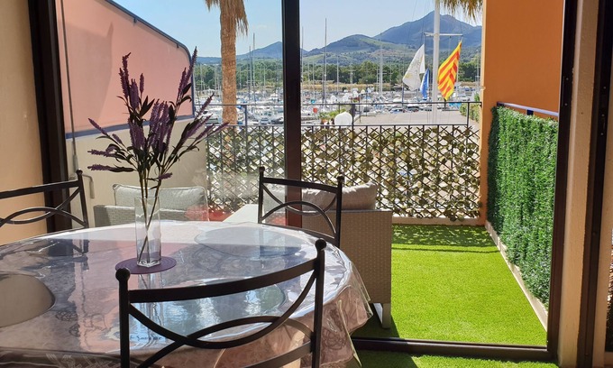 Plage d'Argeles Apartment | Argelès-sur-Mer Luxury apartment facing the marina clim/wifi
