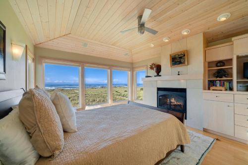Manzanita House | Aria MCA#369