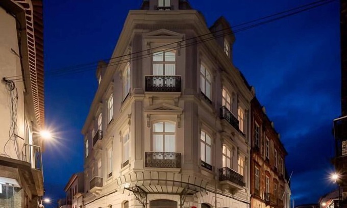 Ponta Delgada House | Armazéns Cogumbreiro