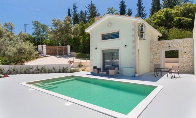 Kariotai Villa | Armonia View Villa with pool and amazing surrounding nature