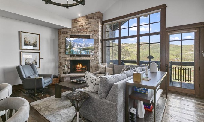 Empire Pass Apartment | Arrowleaf Lodge at Deer Valley Resort - Two Bedroom Residence #405 condo