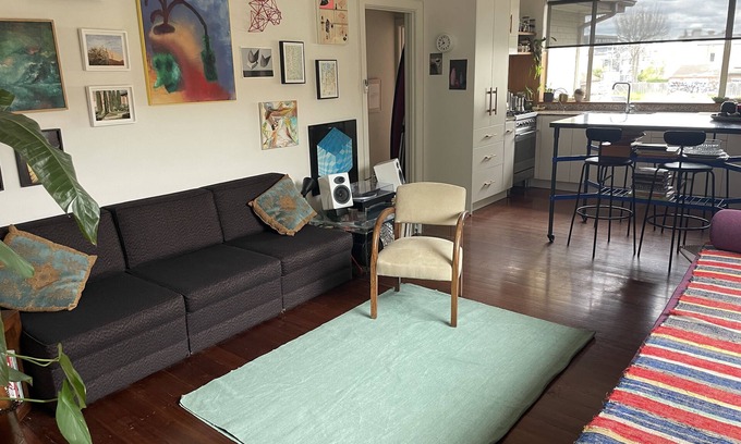 Brunswick Apartment | Art-filled Apartment in Vibrant Inner-city Suburb