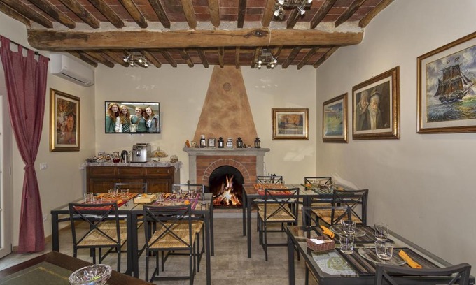 Vorno Bed & Breakfast | Art Gallery B&B