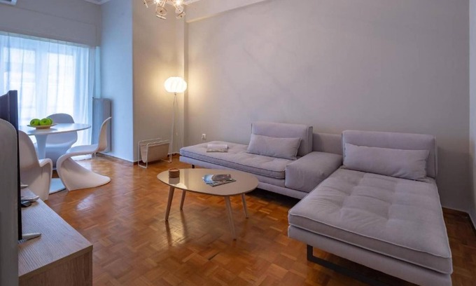 Ampelokipoi Apartment | Artemis - Athens Deluxe City Center Apartment