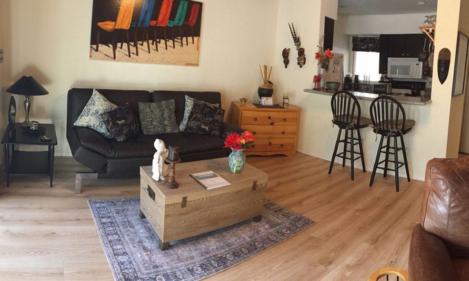 Dollar Point Condo | Artfully Decorated 2Br Condo With Air Conditioning