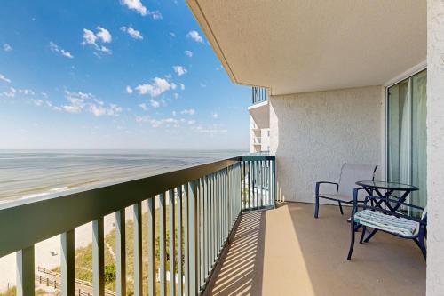 Ocean Drive Apartment | Ashworth 902