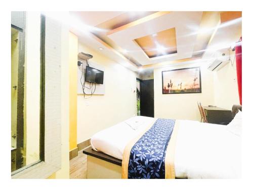 Dumdum Hotel | Asmit আসমিত Kolkata Full AC Room
