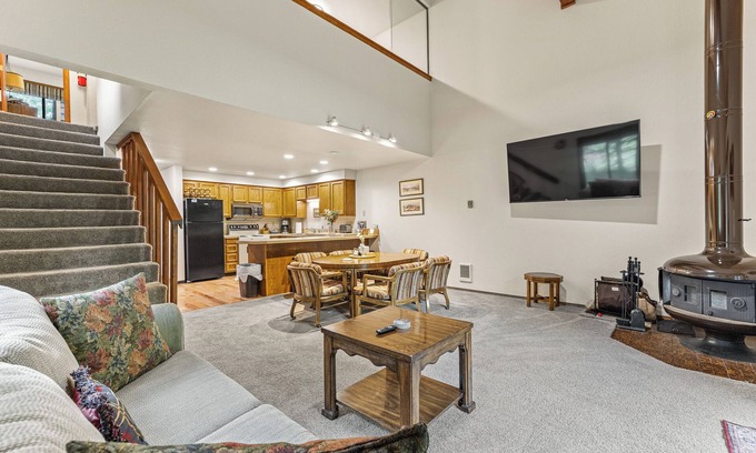 McCall House | Aspen 4 Seasons - Seasonal pool - Close to beaches, parks, golf, and downtown