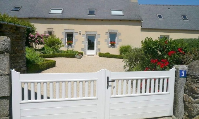 Pommerit-Jaudy House | At ANNE. - LA ROCHE-JAUDY