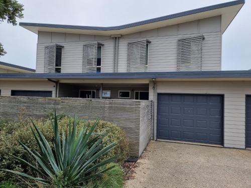 Inverloch House | At Broadbeach Inverloch