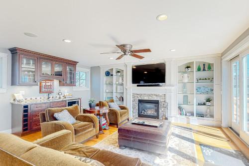 York Beach House | At Ease On Long Sands