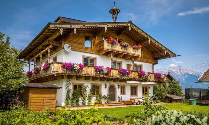 Saalfelden am Steinernen Meer Apartment | Hanserbauer by Interhome