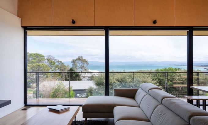 Coles Bay House | Atelier on Freycinet - Beachside Property