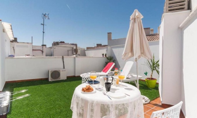 San Felipe Neri Apartment | Atico centro historico a/c bbq wifi