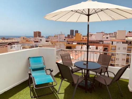 Santa Cruz de Tenerife Apartment | ATICO CON TERRAZA, CENTRO DE SANTA CRUZ DE TENERIFE