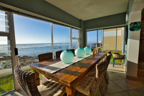 Vineta Apartment | Atlantic Waterfront Cottage D3, 4 bedroom, Sea view