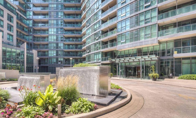 Fort York Apartment | Atlantis at Waterpark City Condos in DT