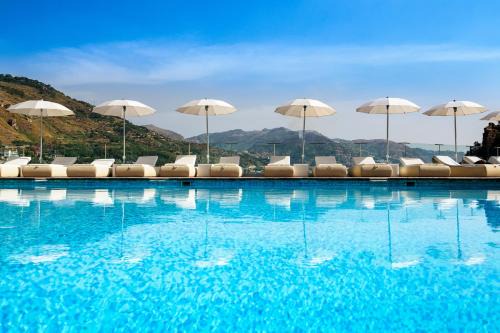 Mazzaro Hotel | Atlantis Bay - VRetreats