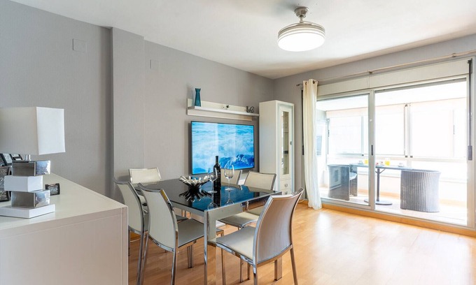 Almeria Apartment | ATP La Goleta 5 minutes from the beach, next to UD Almeria Stadium, Free Parking!