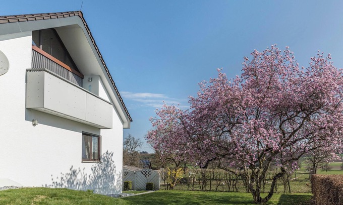 Ueberlingen Apartment | Attic Holiday Apartment “Haus Hasenweide” close to Lake Constance with Balcony