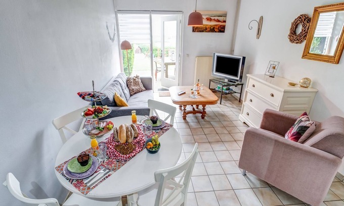 Ubachsberg House | Attractive Holiday Home in Voerendaal with Terrace