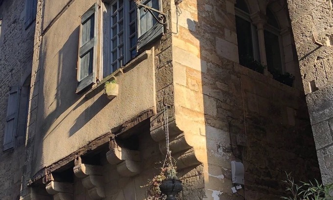 Caylus House | Atypical and charming Medieval house !