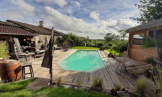 Nerac House | Atypical stone house in a charming village nestled in the heart of Gascony