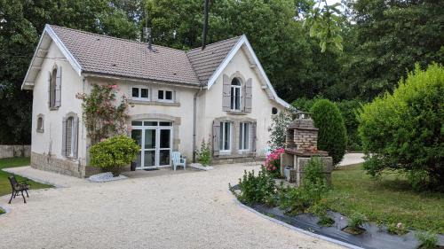 Contrexeville Apartment | Au 157 - Locations Contrexéville