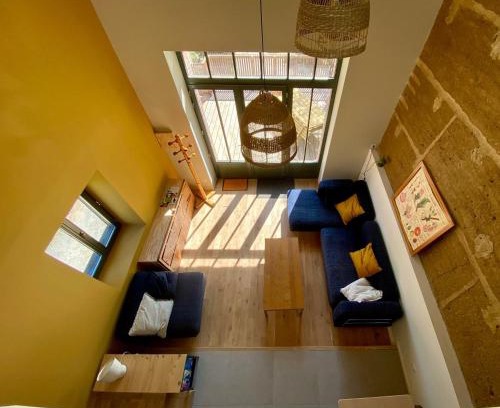 La Tour-de-Salvagny Apartment | Au calme, grand appartement avec terrasse et parking