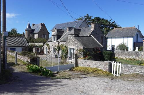 Pleherel-Plage-Vieux-Bourg House | Au Clair de la Dune